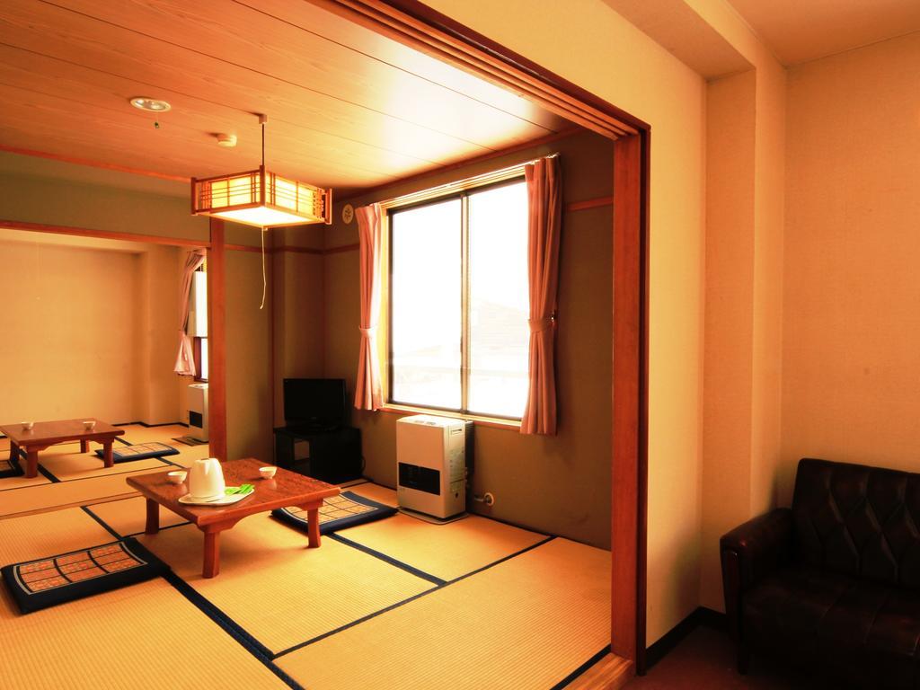 You Resort Hotel Yamanouchi  Buitenkant foto