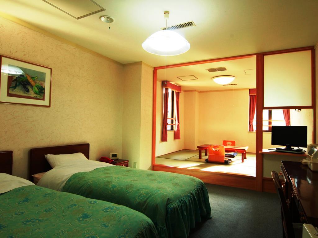 You Resort Hotel Yamanouchi  Buitenkant foto