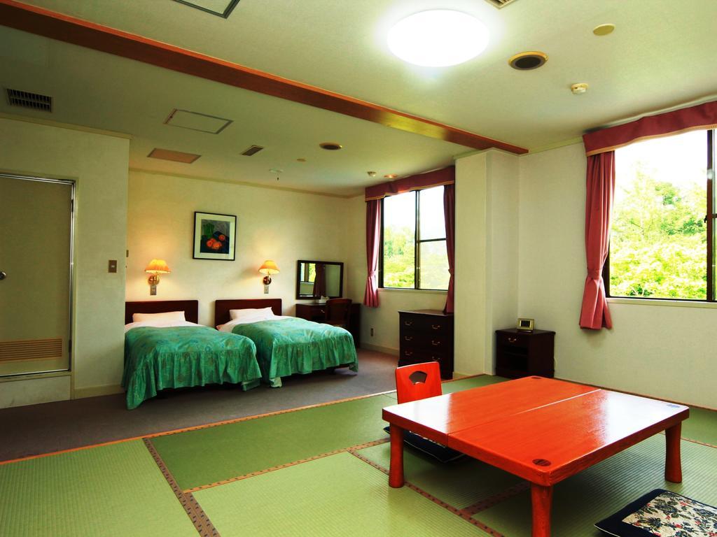 You Resort Hotel Yamanouchi  Buitenkant foto