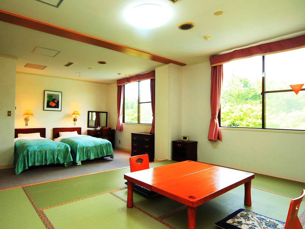You Resort Hotel Yamanouchi  Buitenkant foto